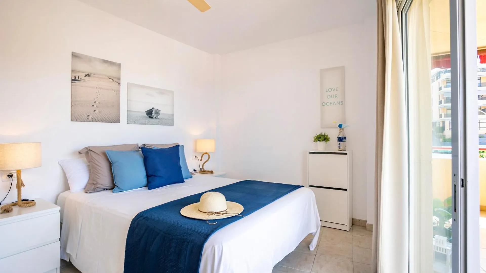 Blue Garden - Cozy Apartment With Atlantic Views プエルト・デ・サンティアゴ 0*,  スペイン