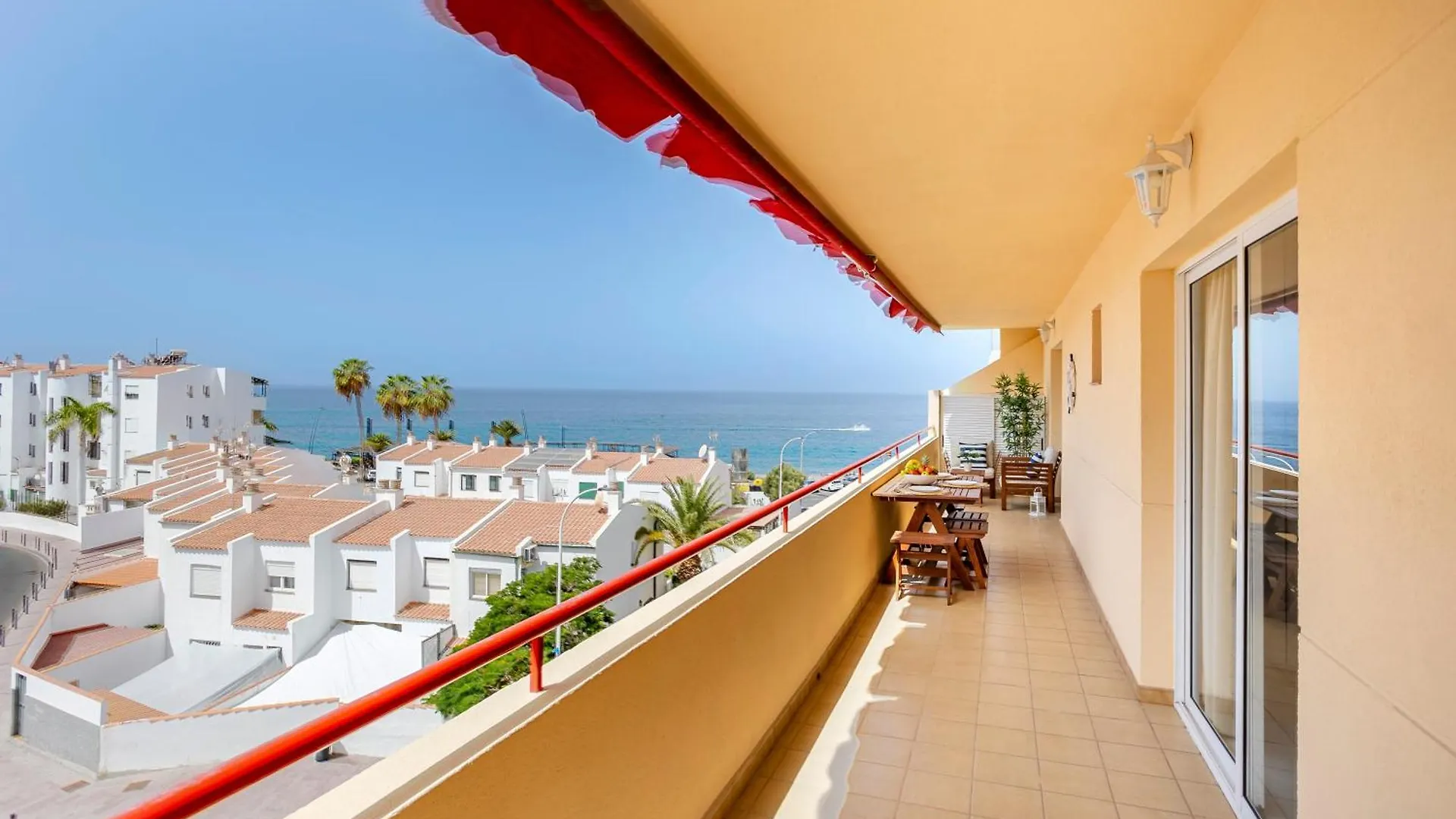 Blue Garden - Cozy Apartment With Atlantic Views プエルト・デ・サンティアゴ 0*,  スペイン